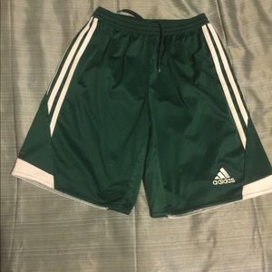 Boys Adidas shorts size Large